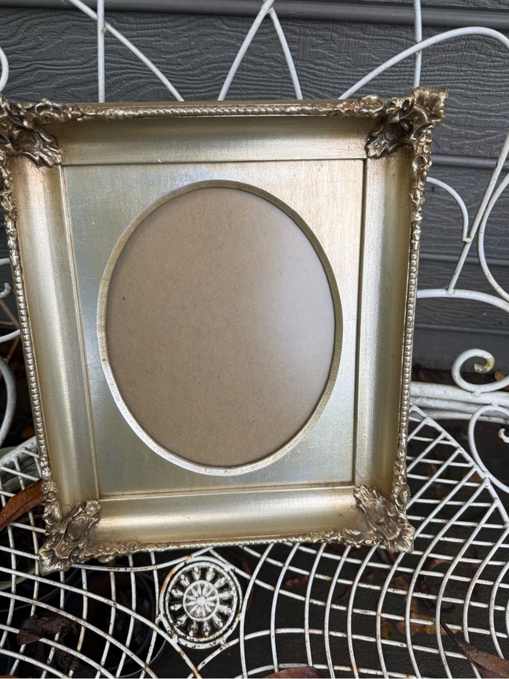 Gold Ornate Oval Picture Frame - Decorative Home Accent